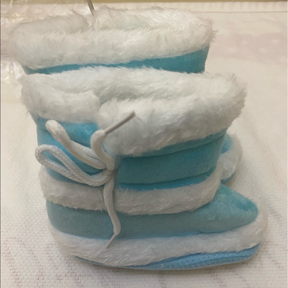 🔵4/$20 Infant Booties 5” L Soft Sole Slip On NIP